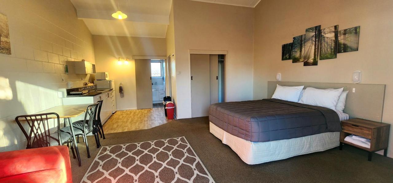 Acorn Estate Motel Masterton Eksteriør bilde