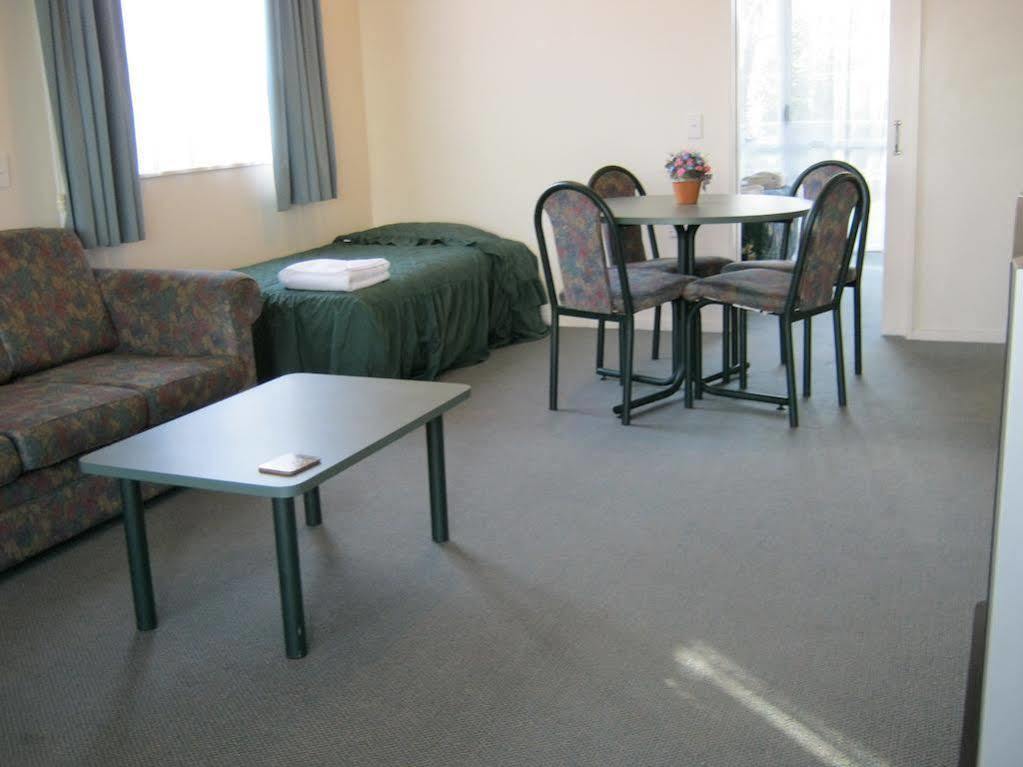 Acorn Estate Motel Masterton Eksteriør bilde